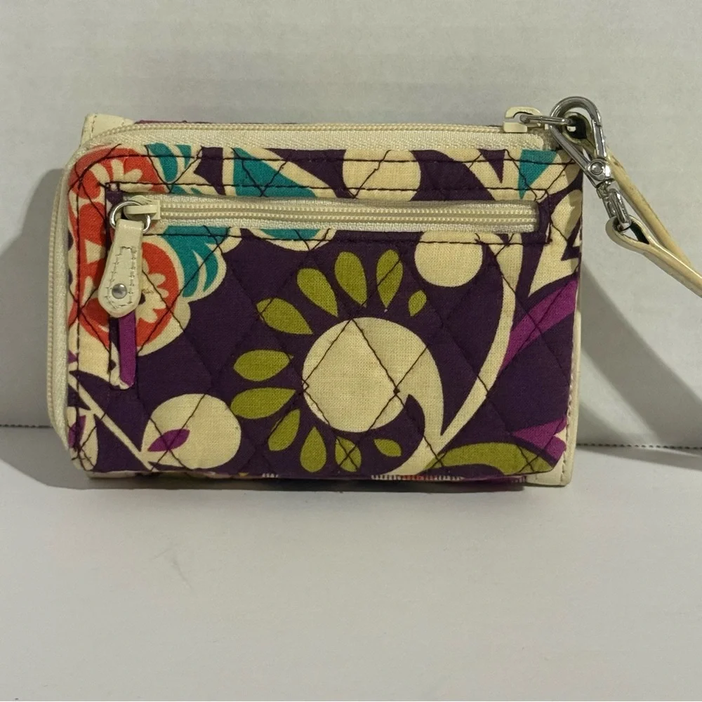 Vera Bradley Purple and Cream Quilted Wristlet,Wallet #PlumCrazy rare